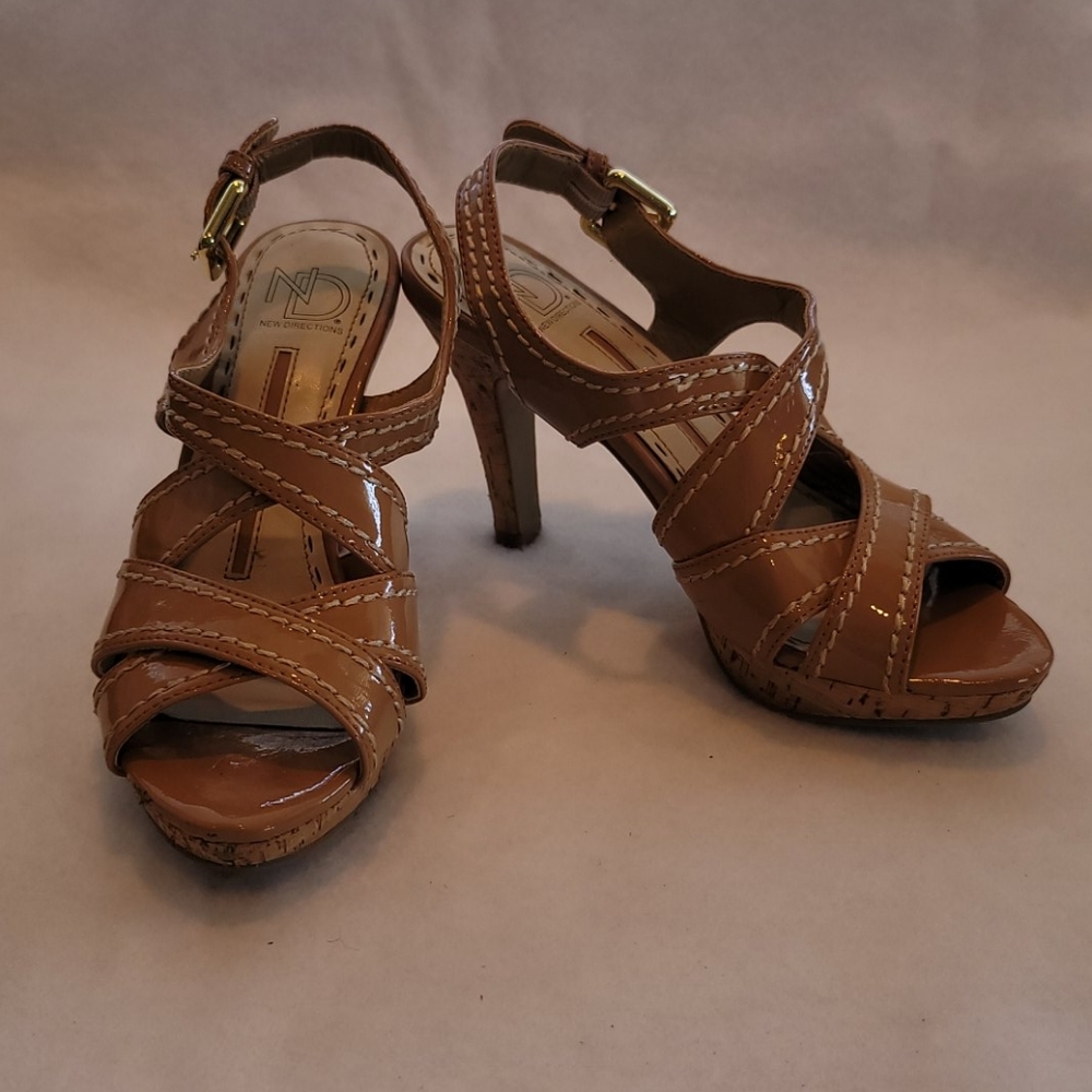 New Directions heels with cork side soles size 6½M